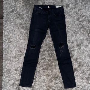 Black distressed Rag and Bone Skinny Jean- Size 29